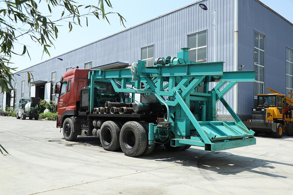 10寸後八(ba)輪反循環(huan)鑽機