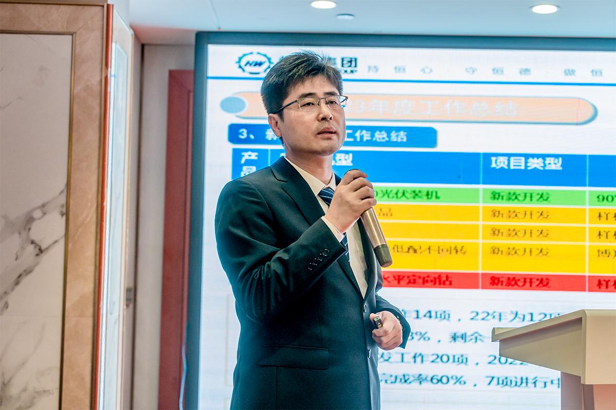 輪挖研究所(suo)總監宋永強(qiang)