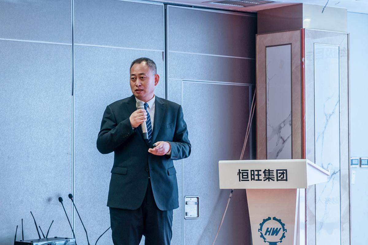 财務中心(xin)部長劉江甯(ning)